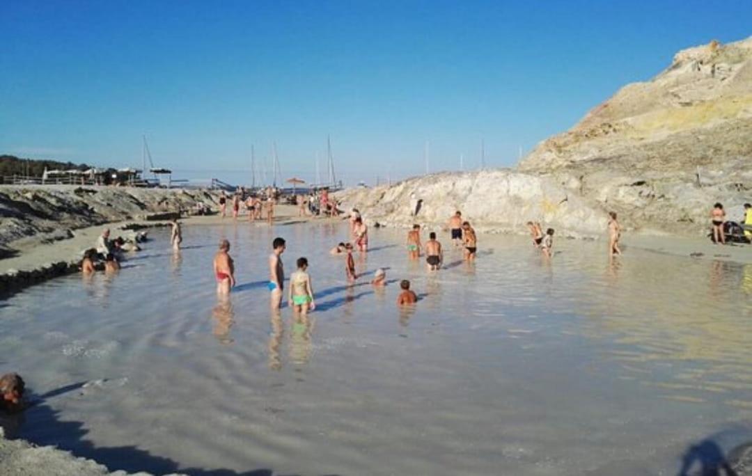 "Appartamento Del Mare Gliaca" Con Vista Isole Eolie,Ampia Terrazza,Wifi E Parcheggio Privato Gratuito Piraino Exteriör bild